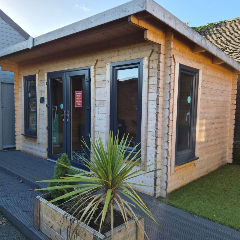 16x10 Power Pent Log Cabin 44mm - Ex-Demo 16x10 Power Pent Log Cabin 44mm - Ex-Demo