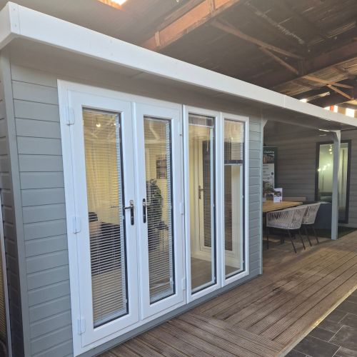 20x8 Painted Canopy Garden Room Ex Demo